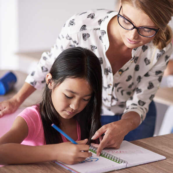 Motivbild Hausaufgaben [Foto: ©gpointstudio, stock.adobe.com]